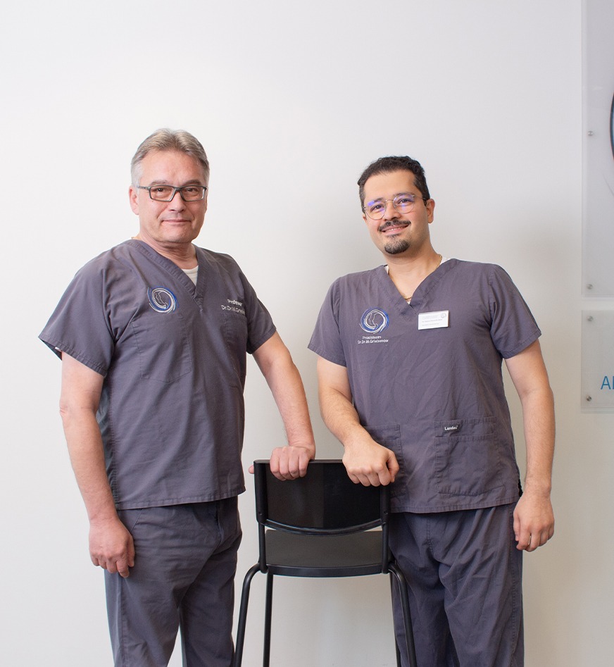 Ärzte Team bestehend aus Hr. Griebenow und Hr. Mastarifarahani